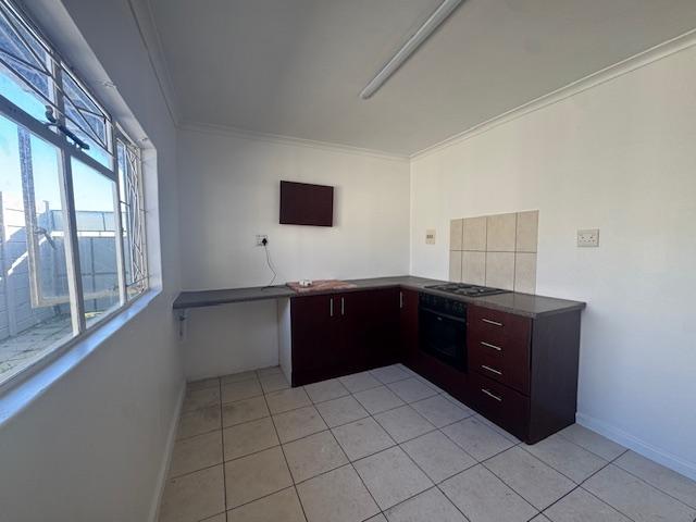 To Let 3 Bedroom Property for Rent in Bothasig Western Cape